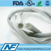Flexible and rigid TPV+PP co-extruded door seal